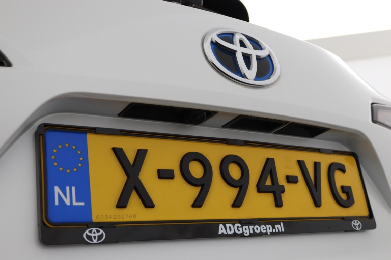 Toyota Corolla Touring Sports - 1.8 Hybrid Bi-Tone 40