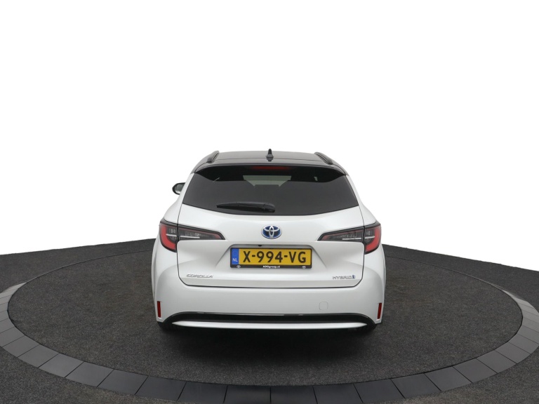 Toyota Corolla Touring Sports - 1.8 Hybrid Bi-Tone 52
