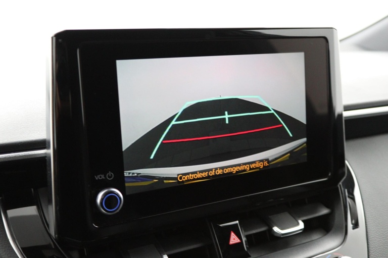 Toyota Corolla Touring Sports - 1.8 Hybrid Bi-Tone 9