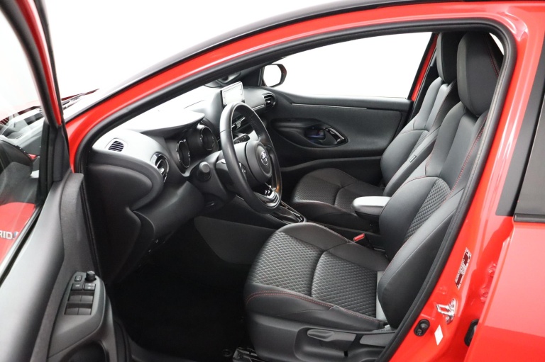 Toyota Yaris - 1.5 Hybrid Launch Edition 17