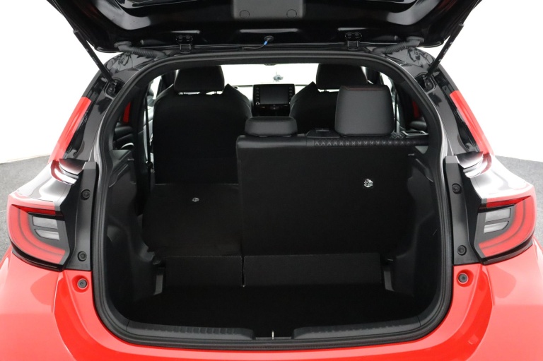 Toyota Yaris - 1.5 Hybrid Launch Edition 26