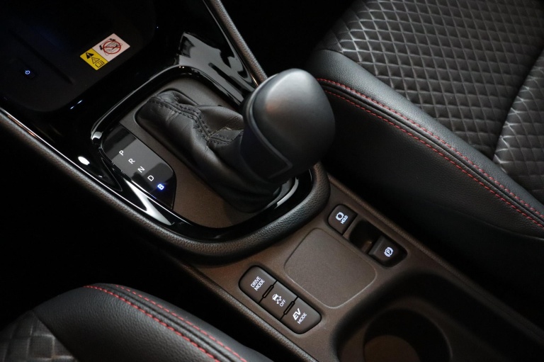 Toyota Yaris - 1.5 Hybrid Launch Edition 28