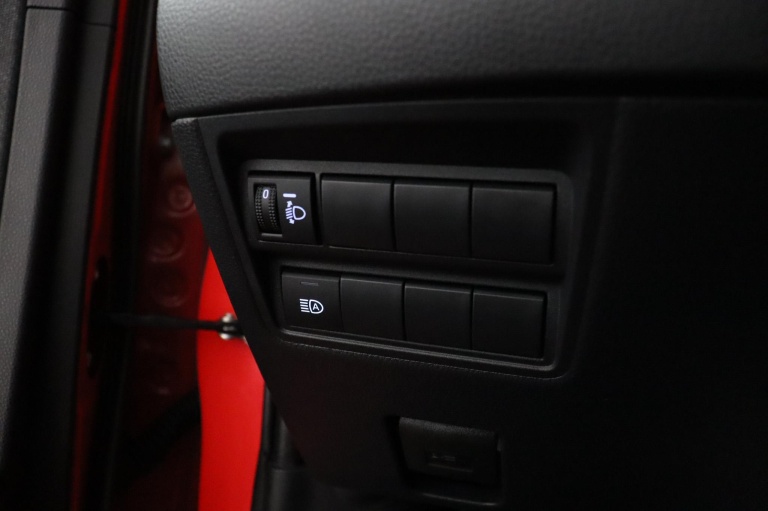 Toyota Yaris - 1.5 Hybrid Launch Edition 31