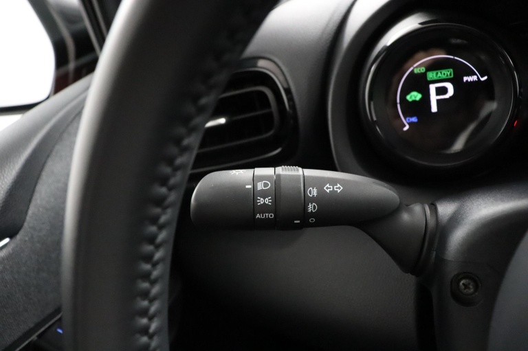 Toyota Yaris - 1.5 Hybrid Launch Edition 32