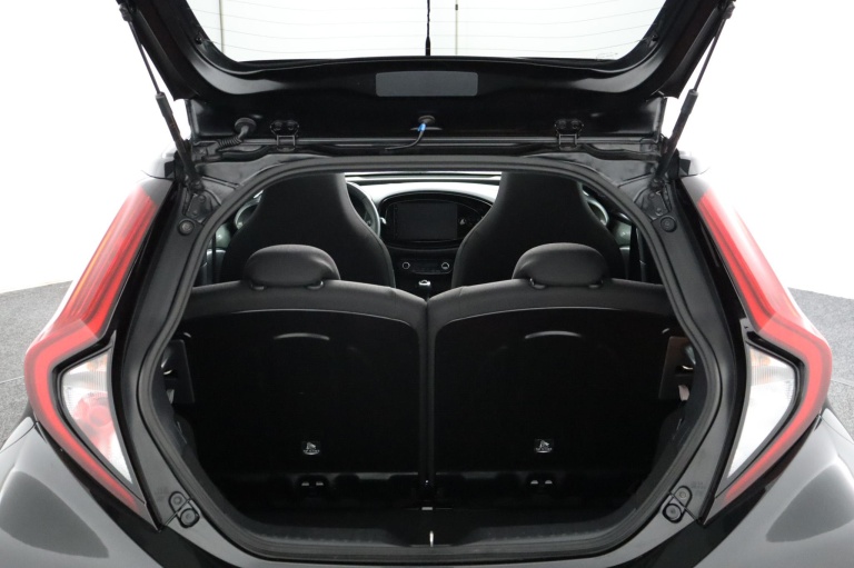 Toyota Aygo X - 1.0 VVT-i MT Premium Cabrio 23