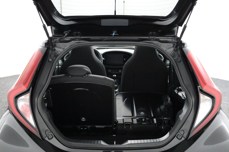 Toyota Aygo X - 1.0 VVT-i MT Premium Cabrio 24