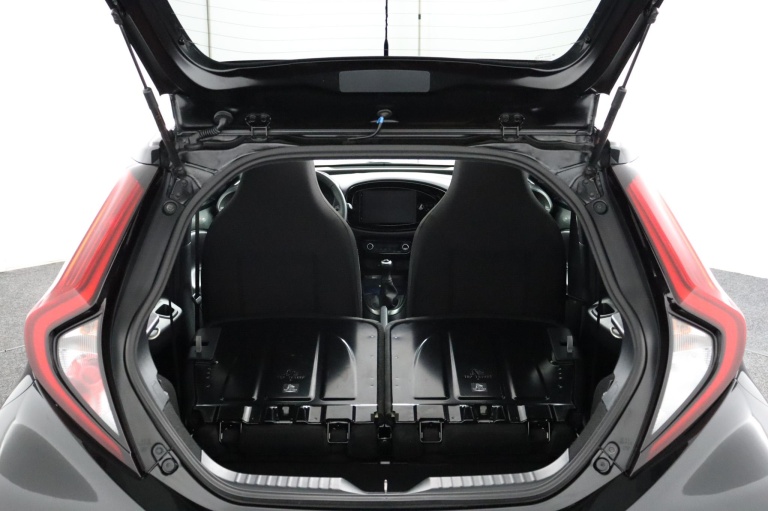 Toyota Aygo X - 1.0 VVT-i MT Premium Cabrio 25