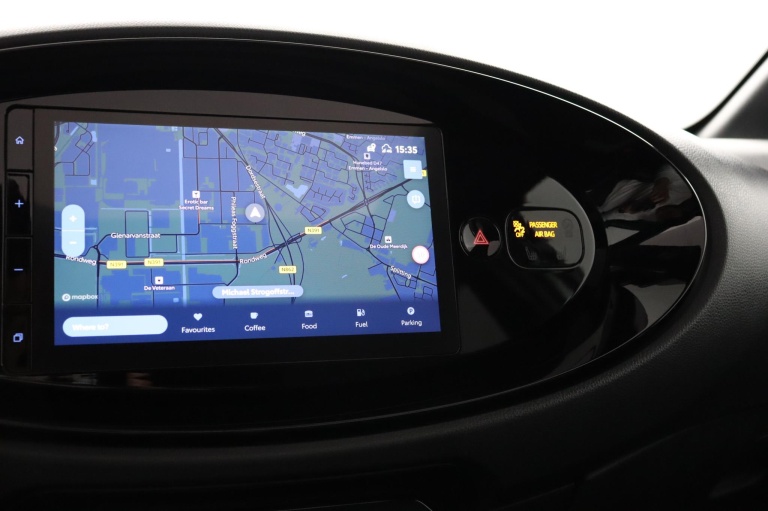 Toyota Aygo X - 1.0 VVT-i MT Premium Cabrio 28