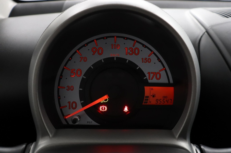 Toyota Aygo - 1.0 VVT-i Aspiration 6