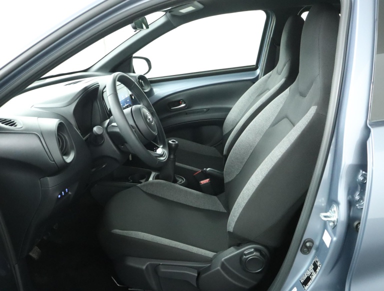 Toyota Aygo X - 1.0 VVT-i MT Play 17