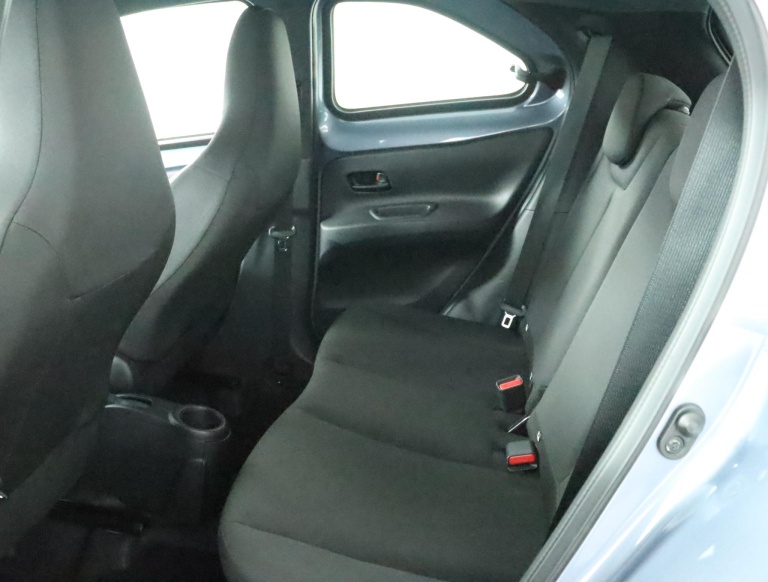 Toyota Aygo X - 1.0 VVT-i MT Play 18