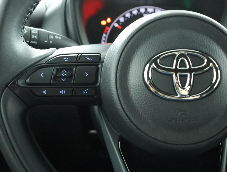 Toyota Aygo X - 1.0 VVT-i MT Play 19
