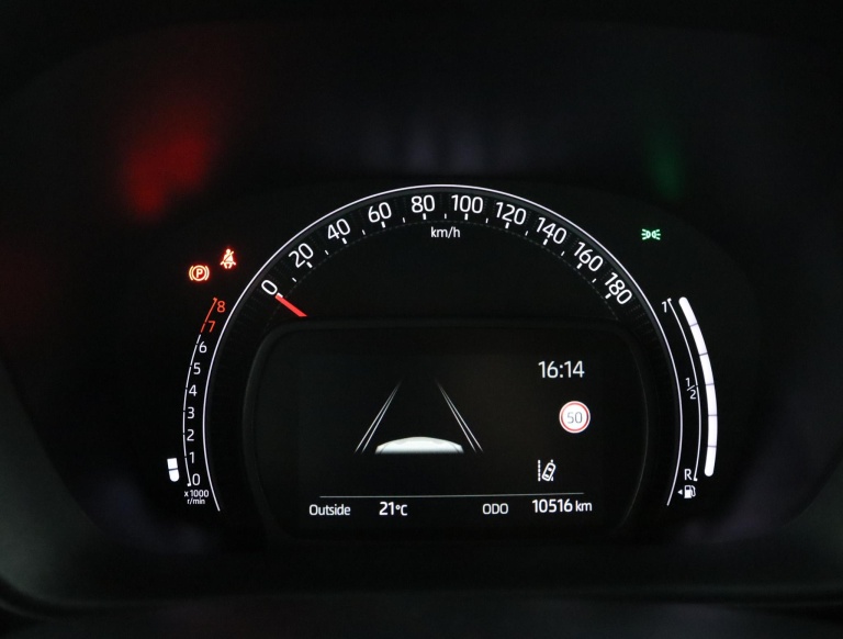 Toyota Aygo X - 1.0 VVT-i MT Play 42