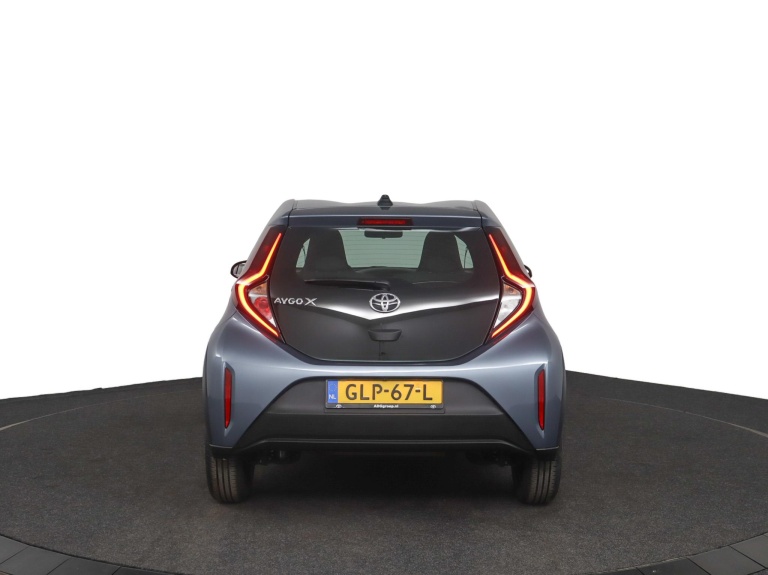 Toyota Aygo X - 1.0 VVT-i MT Play 56