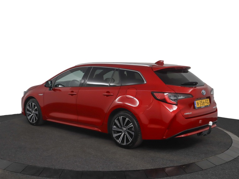 Toyota Corolla Touring Sports - 1.8 Hybrid Dynamic 12
