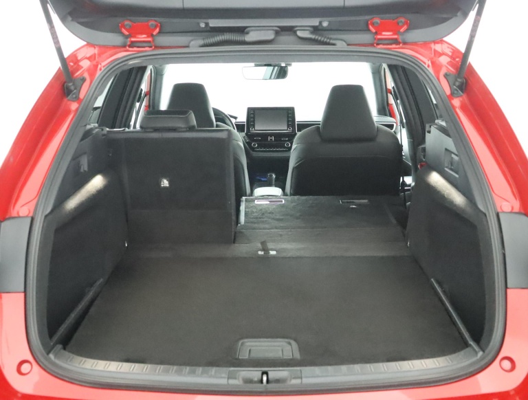 Toyota Corolla Touring Sports - 1.8 Hybrid Dynamic 25