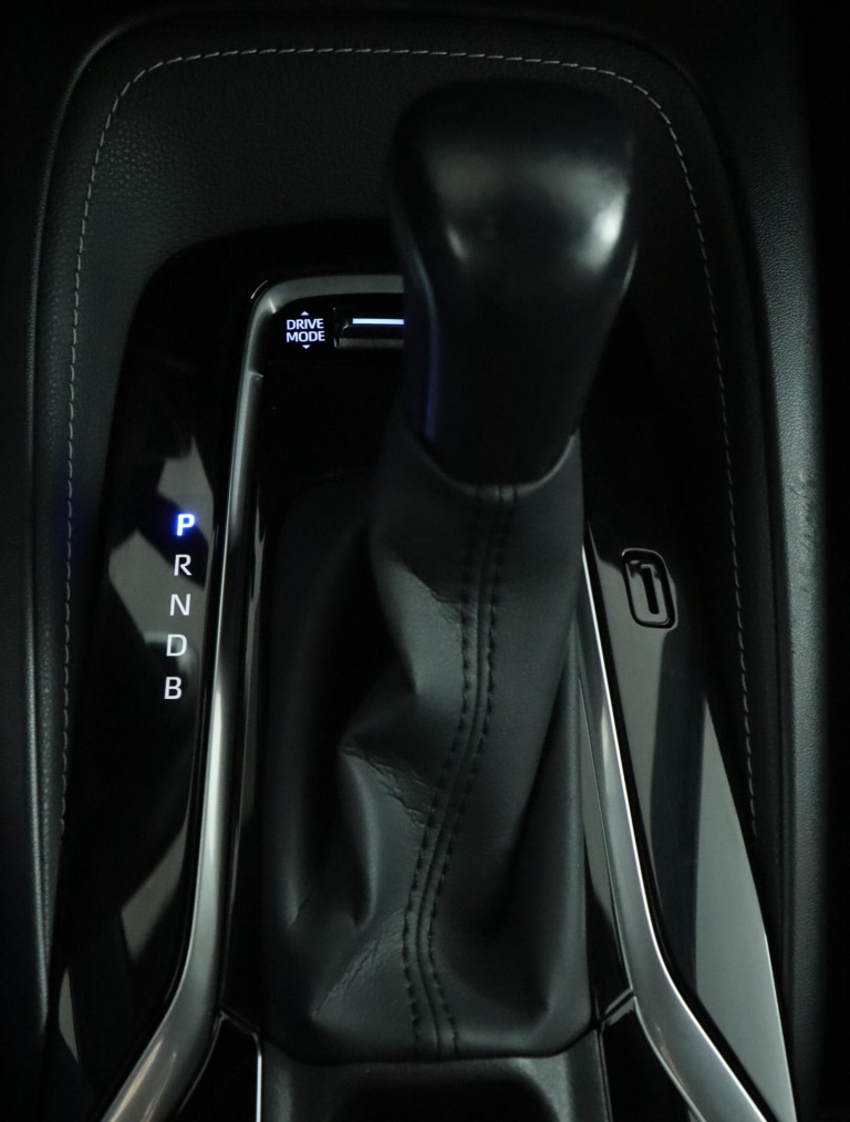 Toyota Corolla Touring Sports - 1.8 Hybrid Dynamic 27