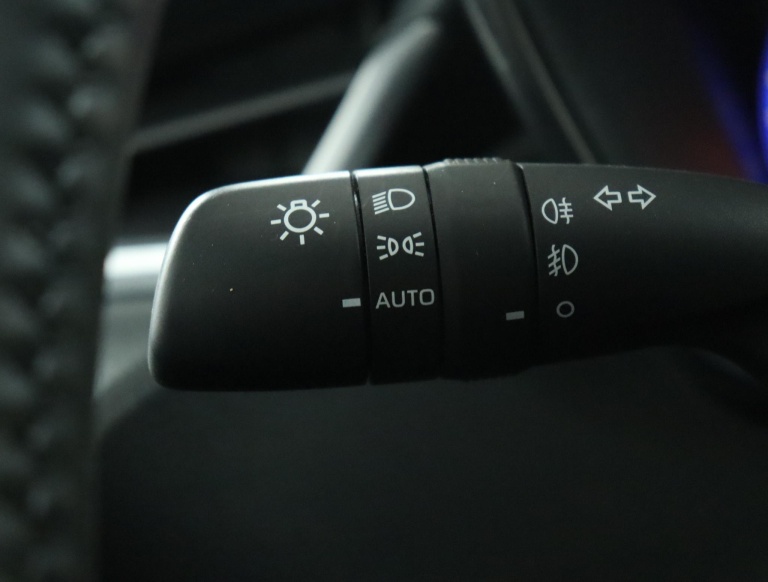 Toyota Corolla Touring Sports - 1.8 Hybrid Dynamic 30