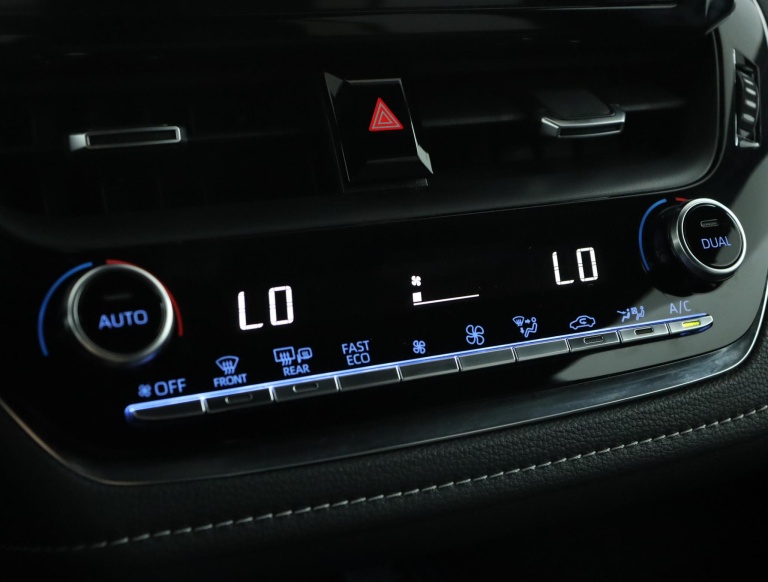 Toyota Corolla Touring Sports - 1.8 Hybrid Dynamic 7