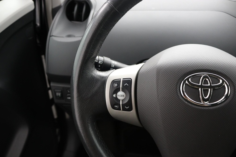 Toyota Yaris - 1.3 VVTi Luna MMT 18