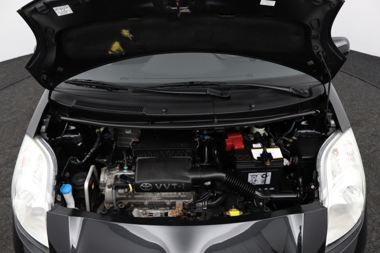 Toyota Yaris - 1.3 VVTi Luna MMT 33