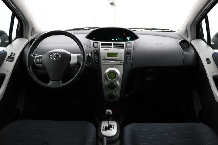 Toyota Yaris - 1.3 VVTi Luna MMT 4