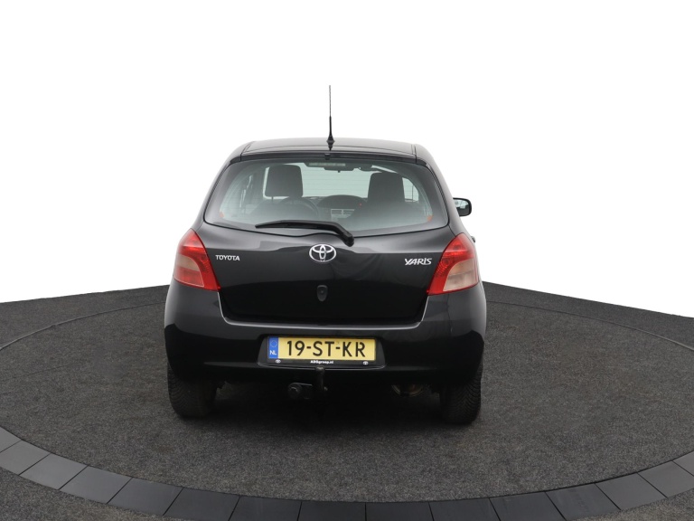 Toyota Yaris - 1.3 VVTi Luna MMT 41