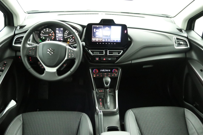 Suzuki S-Cross - 1.5 Hybrid Style 4