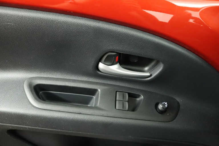 Toyota Aygo X - 1.0 VVT-i MT Pulse 27