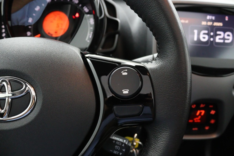 Toyota Aygo - 1.0 VVT-i x-joy cabrio 21
