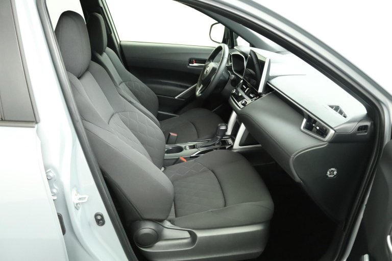 Toyota Corolla Cross - Hybrid 140 Style 22