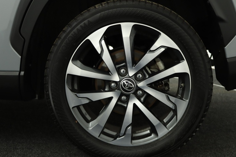 Toyota Corolla Cross - Hybrid 140 Style 37