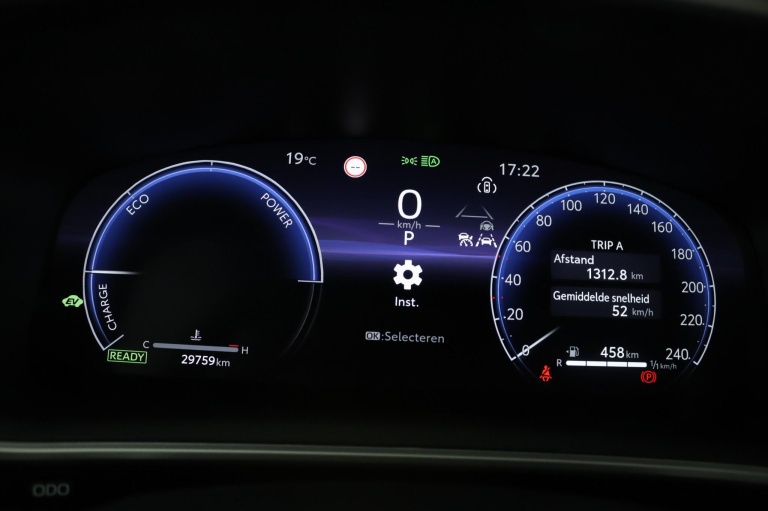 Toyota Corolla Cross - Hybrid 140 Style 47