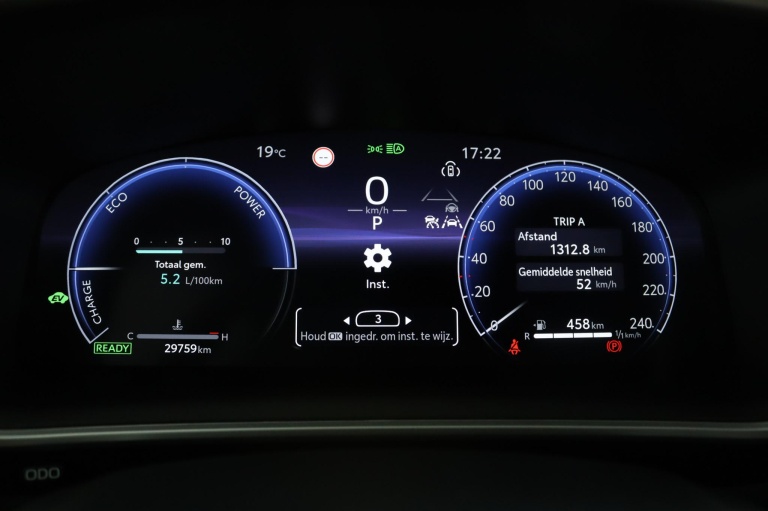 Toyota Corolla Cross - Hybrid 140 Style 6