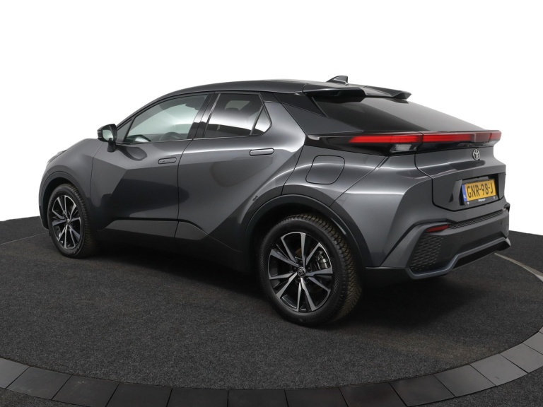 Toyota C-HR - 1.8 Hybrid 140 Dynamic 12