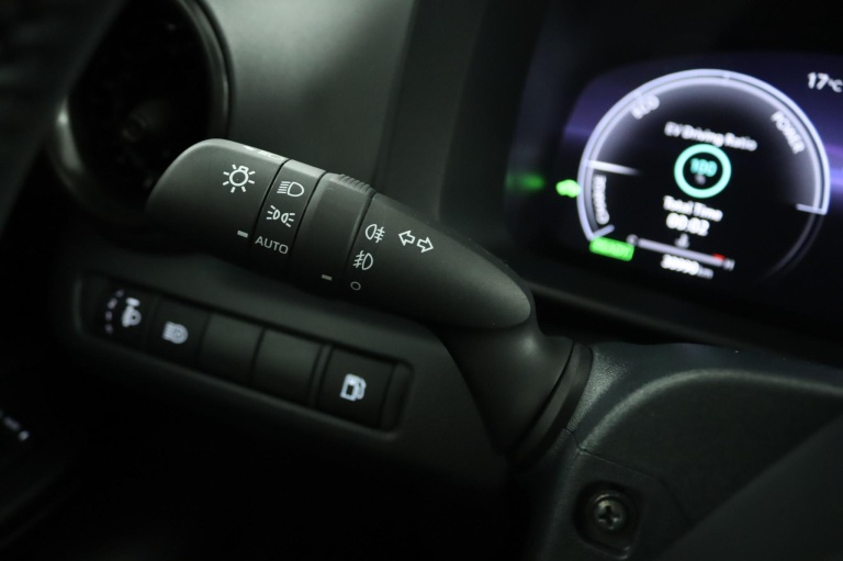 Toyota C-HR - 1.8 Hybrid 140 Dynamic 31
