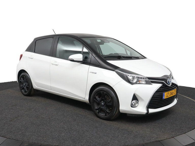 Toyota Yaris - 1.5 Hybrid Trend Bi-Tone 14