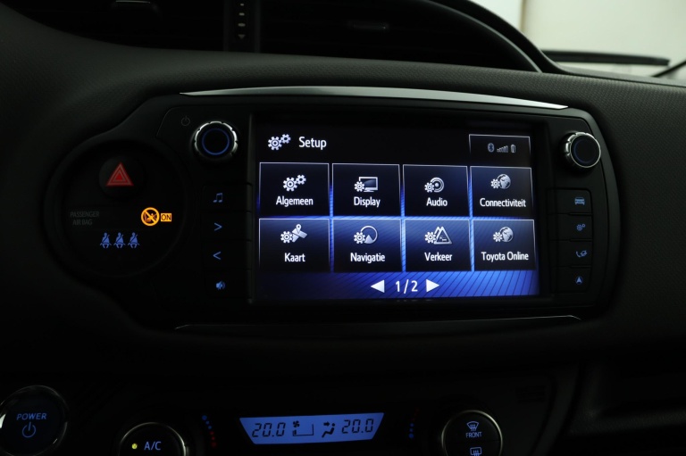 Toyota Yaris - 1.5 Hybrid Trend Bi-Tone 49