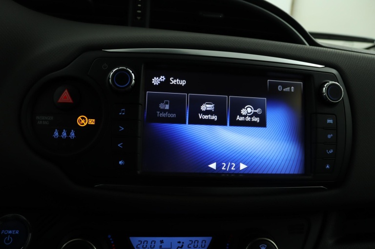 Toyota Yaris - 1.5 Hybrid Trend Bi-Tone 50