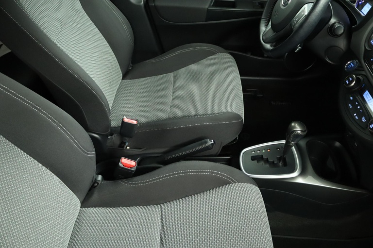 Toyota Yaris - 1.5 Hybrid Trend Bi-Tone 60