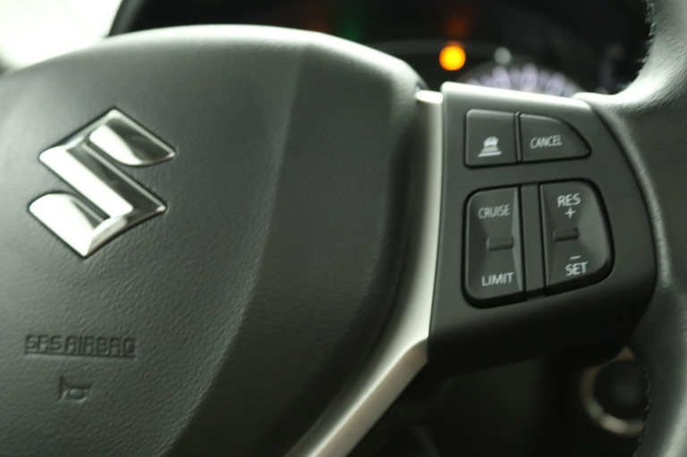 Suzuki Vitara - 1.5 Hybrid Style 21