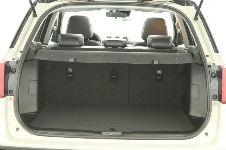 Suzuki Vitara - 1.5 Hybrid Style 23