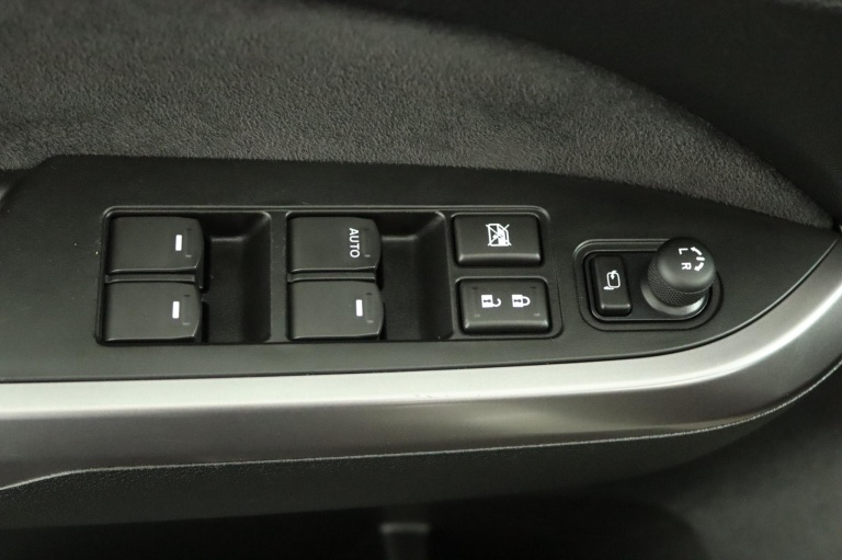 Suzuki Vitara - 1.5 Hybrid Style 29