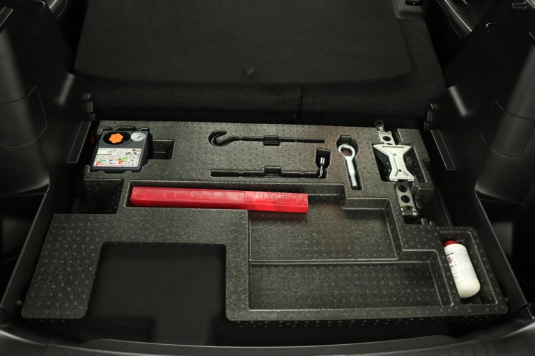 Suzuki Vitara - 1.5 Hybrid Style 32