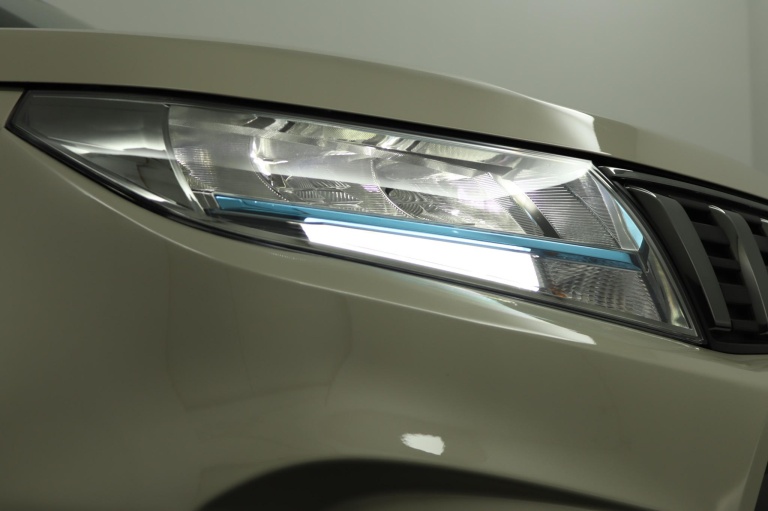 Suzuki Vitara - 1.5 Hybrid Style 68
