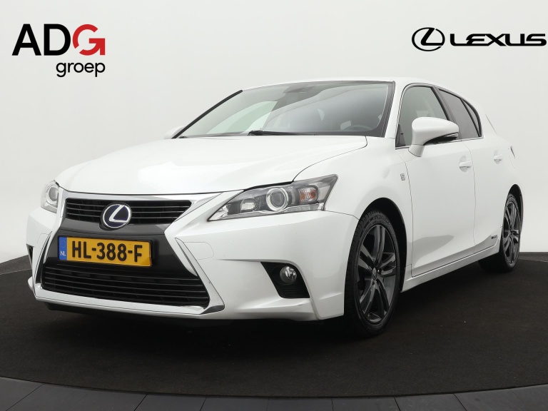 Lexus CT - 200h 25th Edition 1