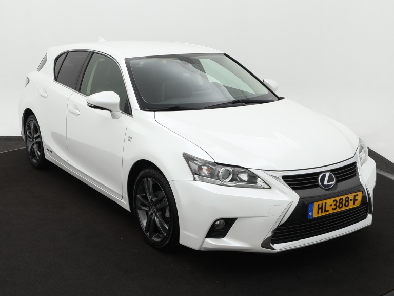 Lexus CT - 200h 25th Edition 20
