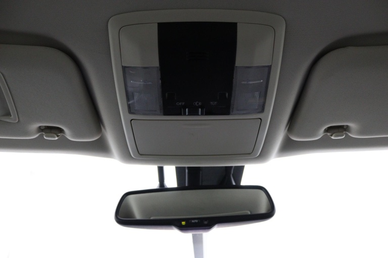 Lexus CT - 200h 25th Edition 32