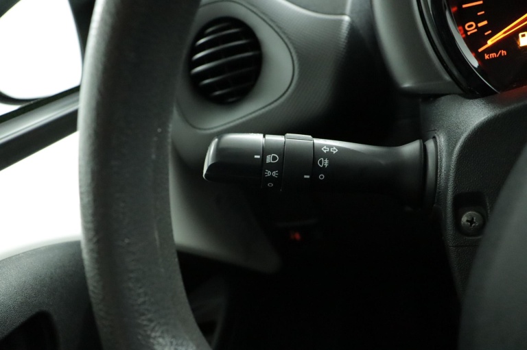 Toyota Aygo - 1.0 VVT-i x-fun 25