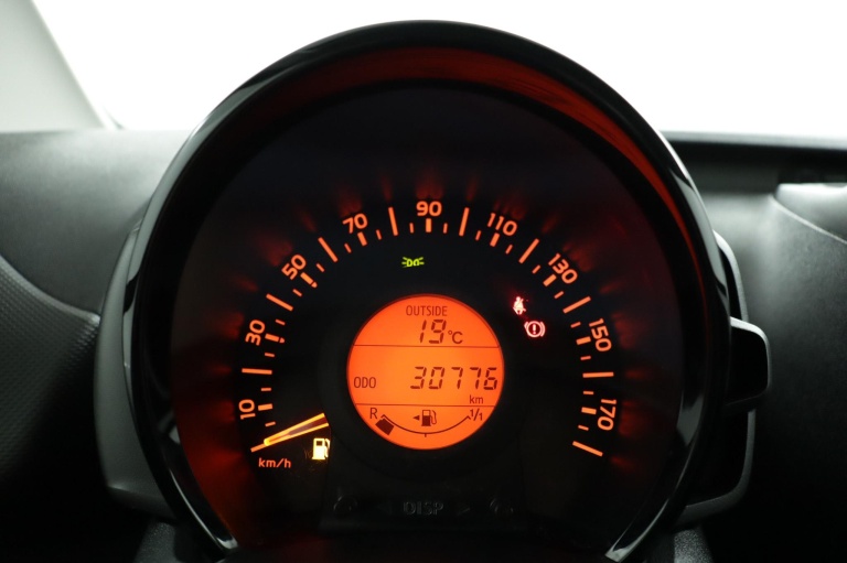 Toyota Aygo - 1.0 VVT-i x-fun 6